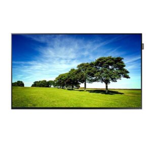 dc32e monitor z reklamami w lokalu