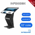 stojący ekran dotykowy ze stroną internetową infokiosk